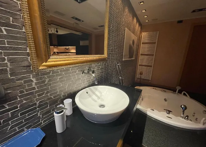 Attico Con Vista Spettacolare E Jacuzzi