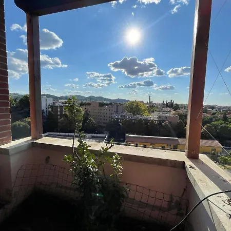 Attico Con Vista Spettacolare E Jacuzzi Apartamento