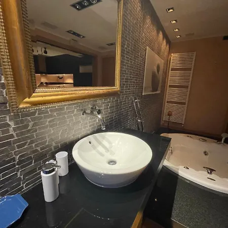 Attico Con Vista Spettacolare E Jacuzzi