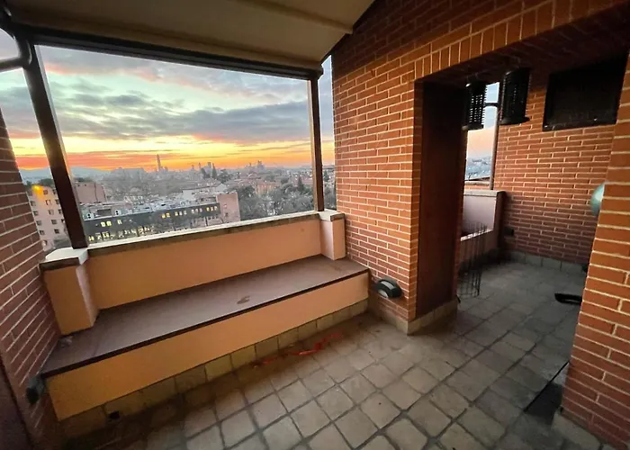 Attico Con Vista Spettacolare E Jacuzzi Διαμέρισμα Μπολόνια