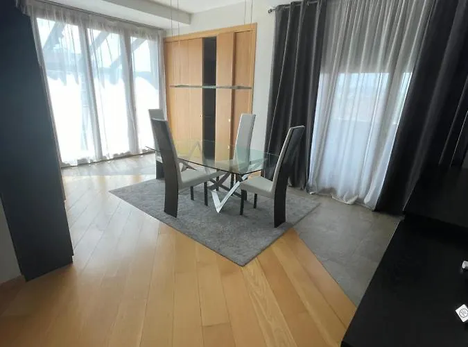 Attico Con Vista Spettacolare E Jacuzzi 볼로냐