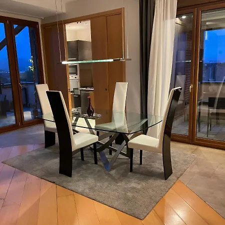 Attico Con Vista Spettacolare E Jacuzzi Апартаменты