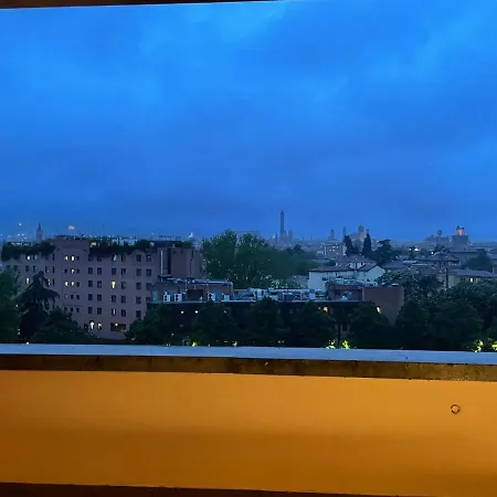 Attico Con Vista Spettacolare E Jacuzzi *